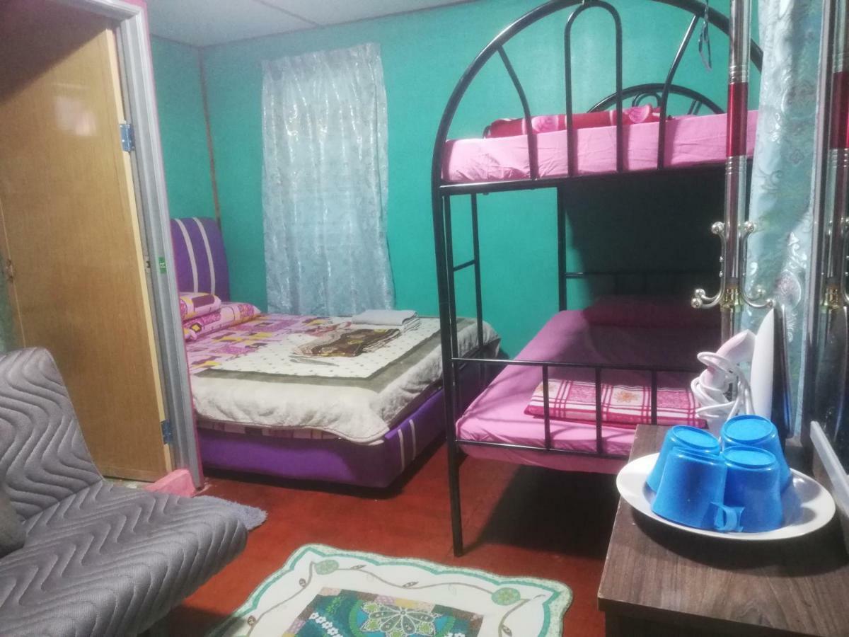 Strawberry Rest House Mesilou Kundasang Екстер'єр фото